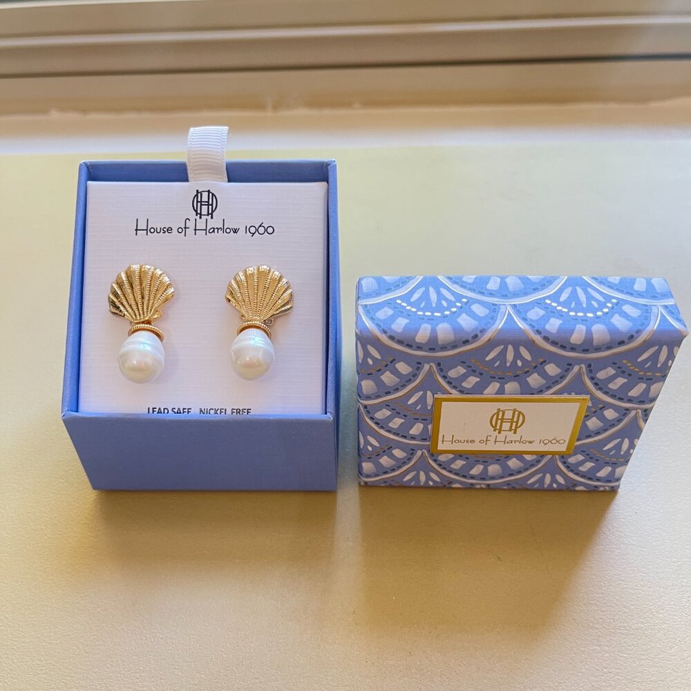 New House of Harlow 1960 Earrings Gold Shell Pearl Dangle Pierced Beach in Box - Picture 2 of 11
